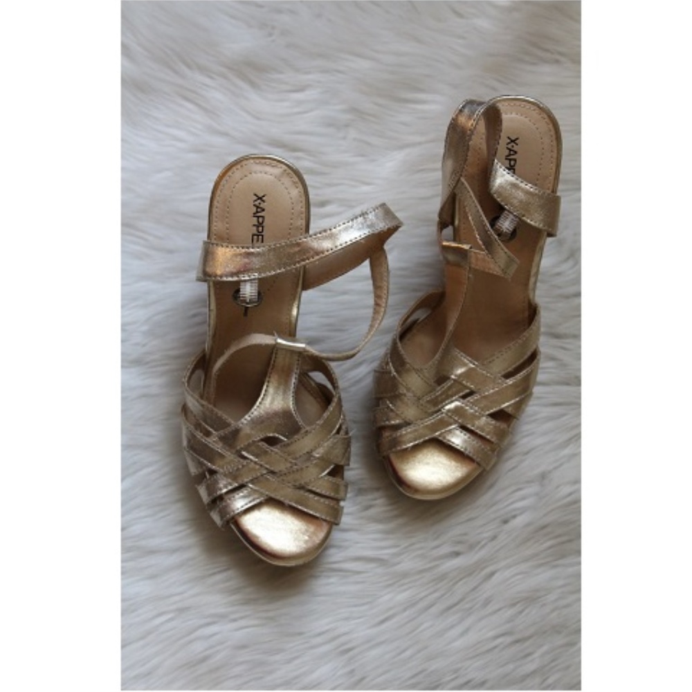X-appeal wedges (A12-131)